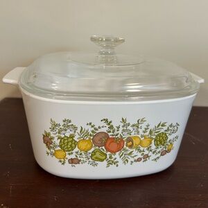 Vintage Pyrex dish